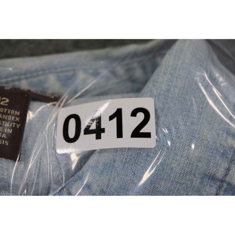 Rafaella Jeans Womens Blue Denim Western Snap Shirt Light Wash Cotton Size 12 - Picture 12 of 12